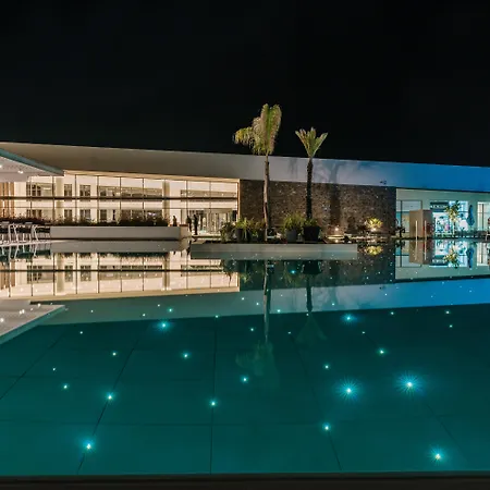 Otel Grand Gennadi