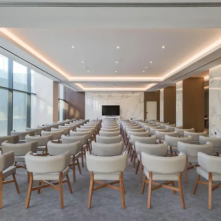 Hotel Grand Gennadi