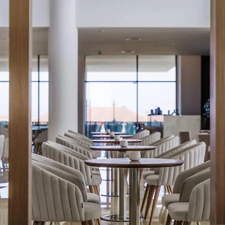 Grand Hotel Gennadi